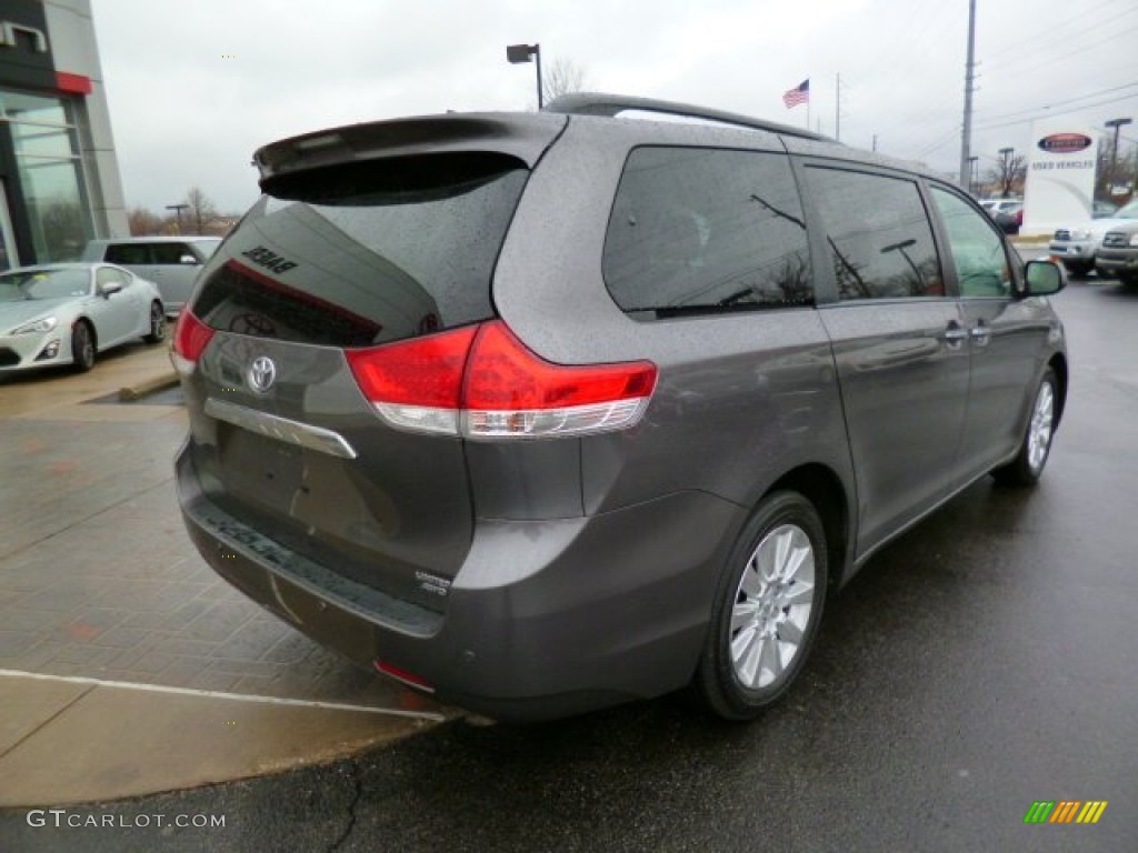 2011 Sienna Limited AWD - Predawn Gray Mica / Bisque photo #5