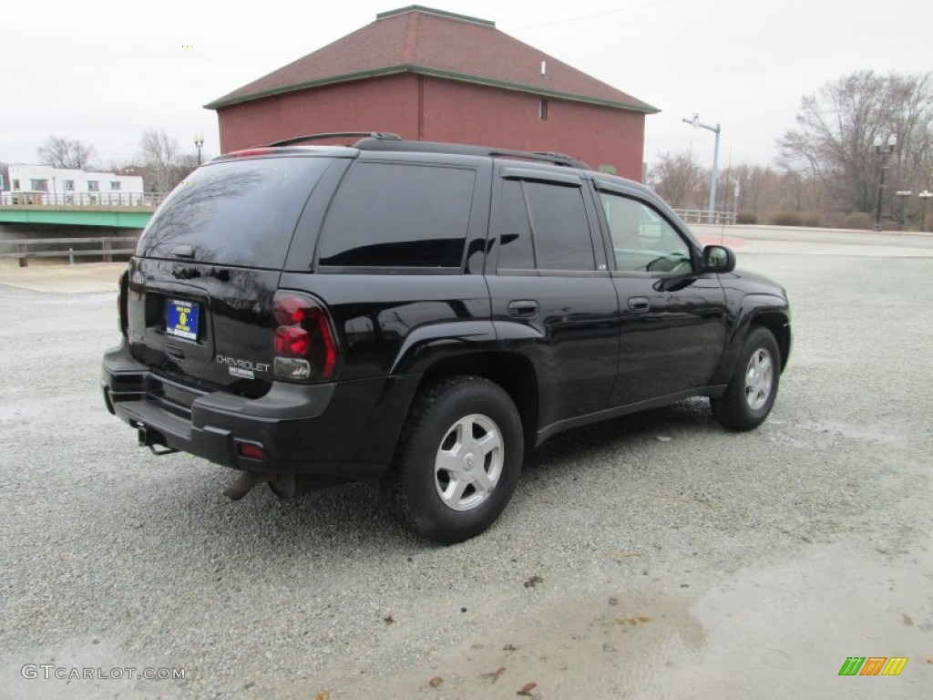 2002 TrailBlazer LTZ - Onyx Black / Medium Oak photo #7