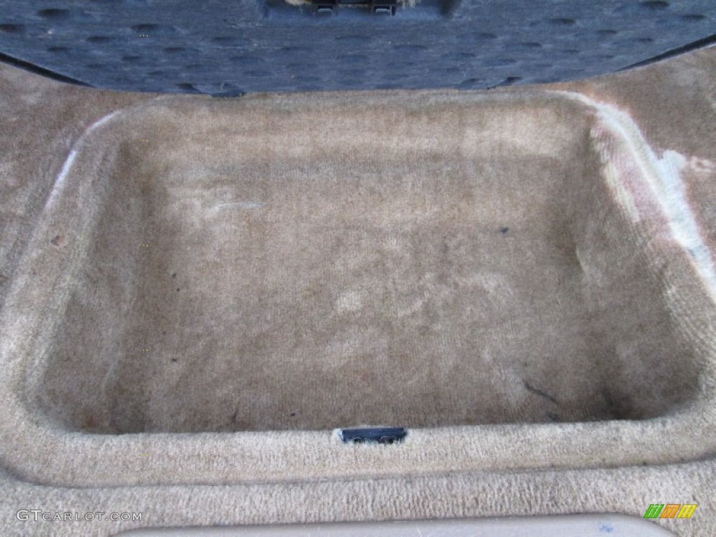 2002 TrailBlazer LTZ - Onyx Black / Medium Oak photo #24