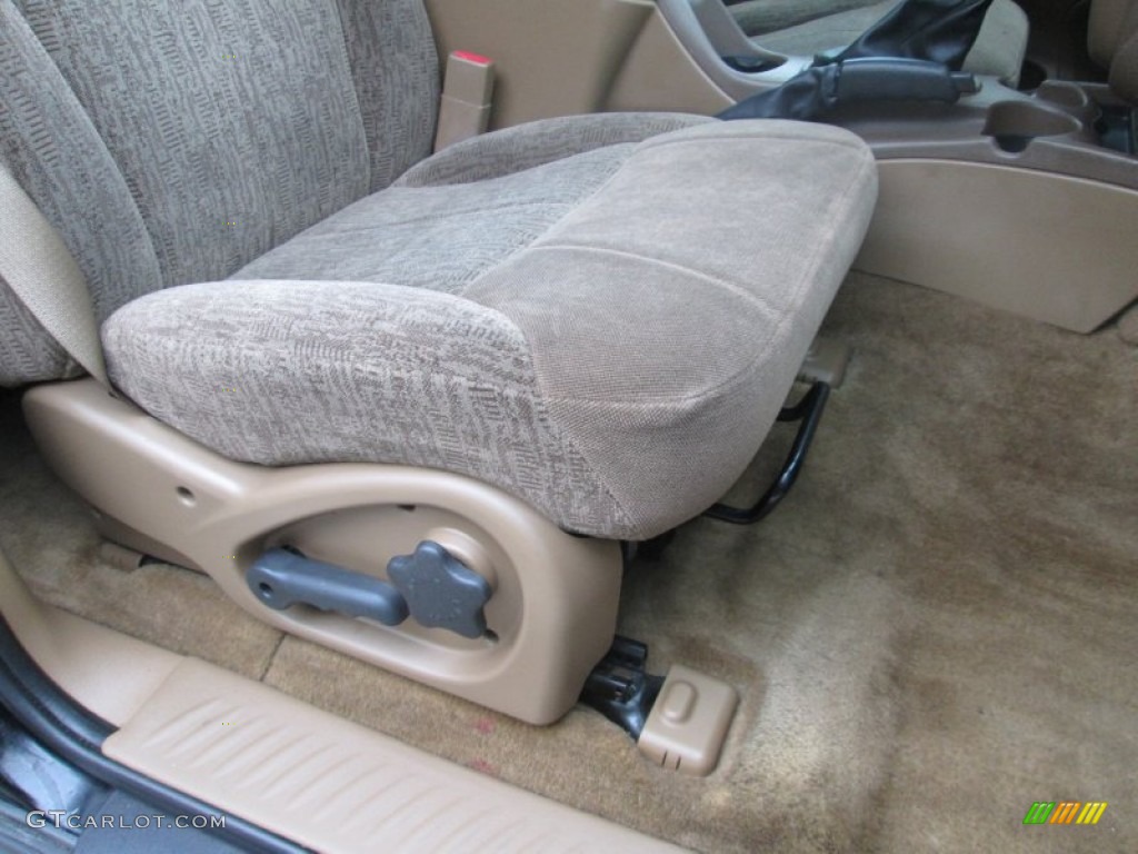 2002 TrailBlazer LTZ - Onyx Black / Medium Oak photo #28