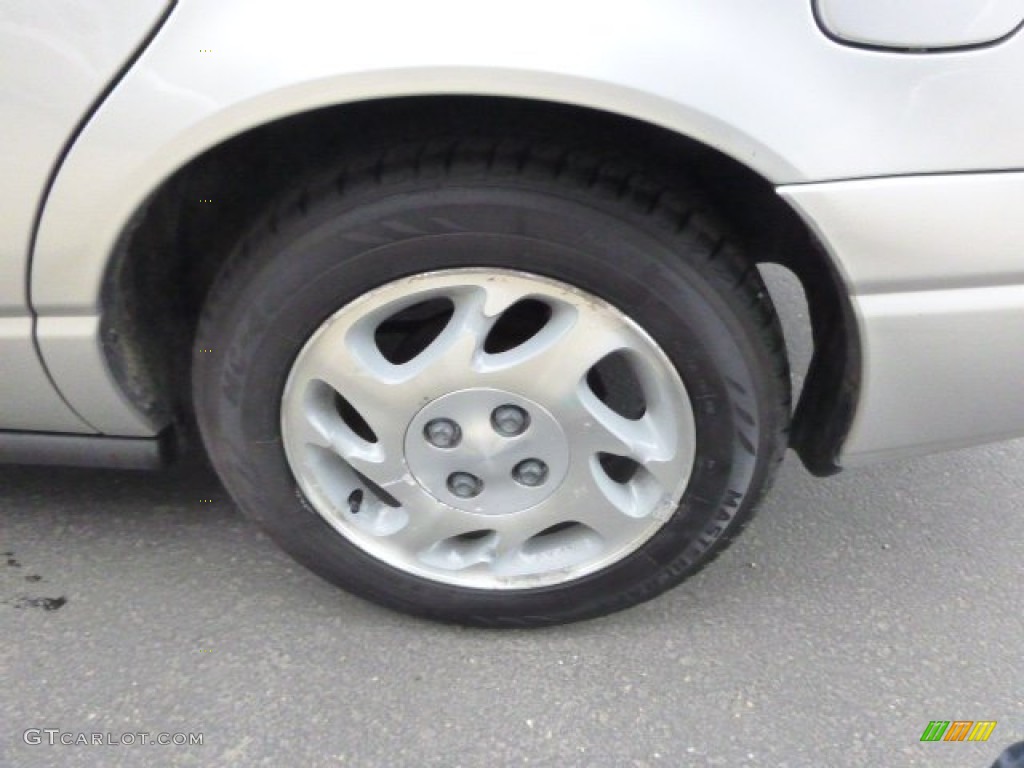 2002 S Series SL2 Sedan - Silver / Gray photo #9