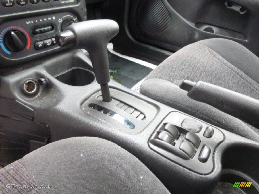 2002 S Series SL2 Sedan - Silver / Gray photo #17