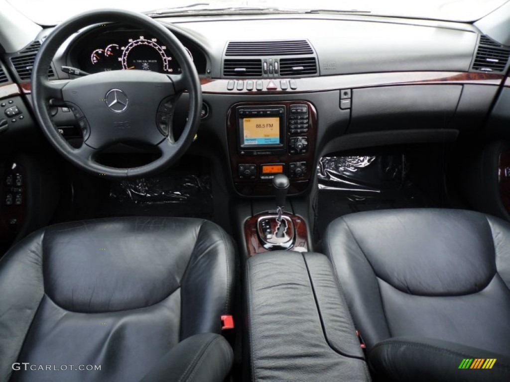 2000 S 500 Sedan - Black / Charcoal photo #21