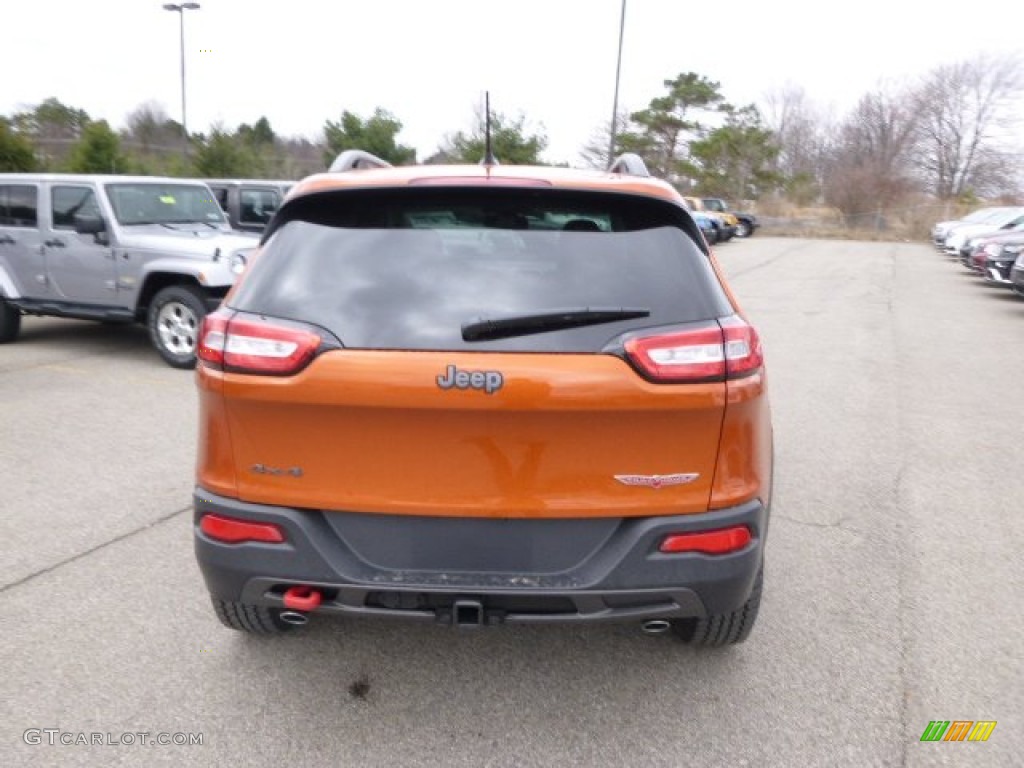 Mango Tango Pearl Coat 2014 Jeep Cherokee Trailhawk 4x4 Exterior Photo #92247245