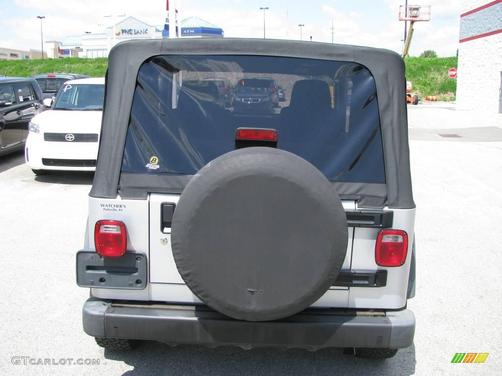 2004 Wrangler X 4x4 - Bright Silver Metallic / Dark Slate Gray photo #4