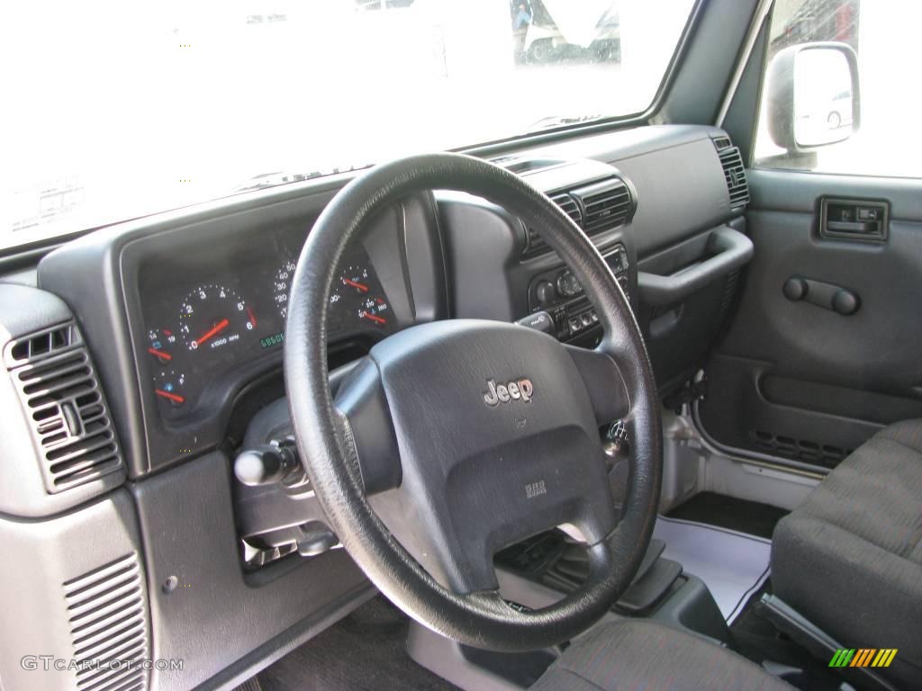 2004 Wrangler X 4x4 - Bright Silver Metallic / Dark Slate Gray photo #12