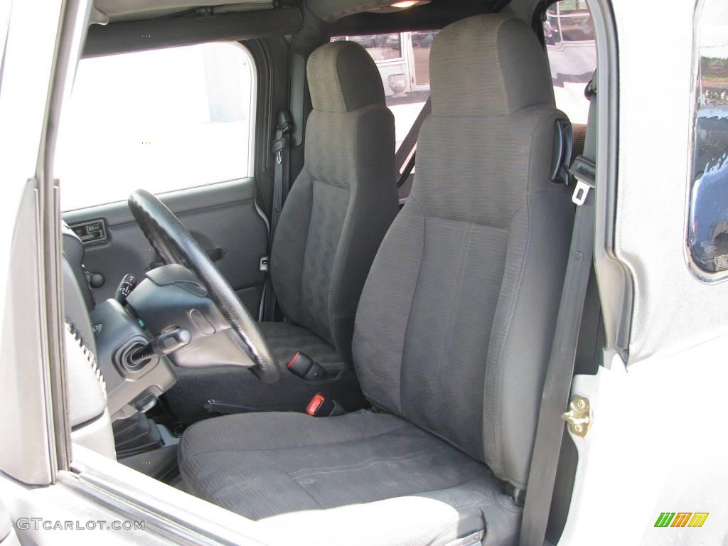 2004 Wrangler X 4x4 - Bright Silver Metallic / Dark Slate Gray photo #15
