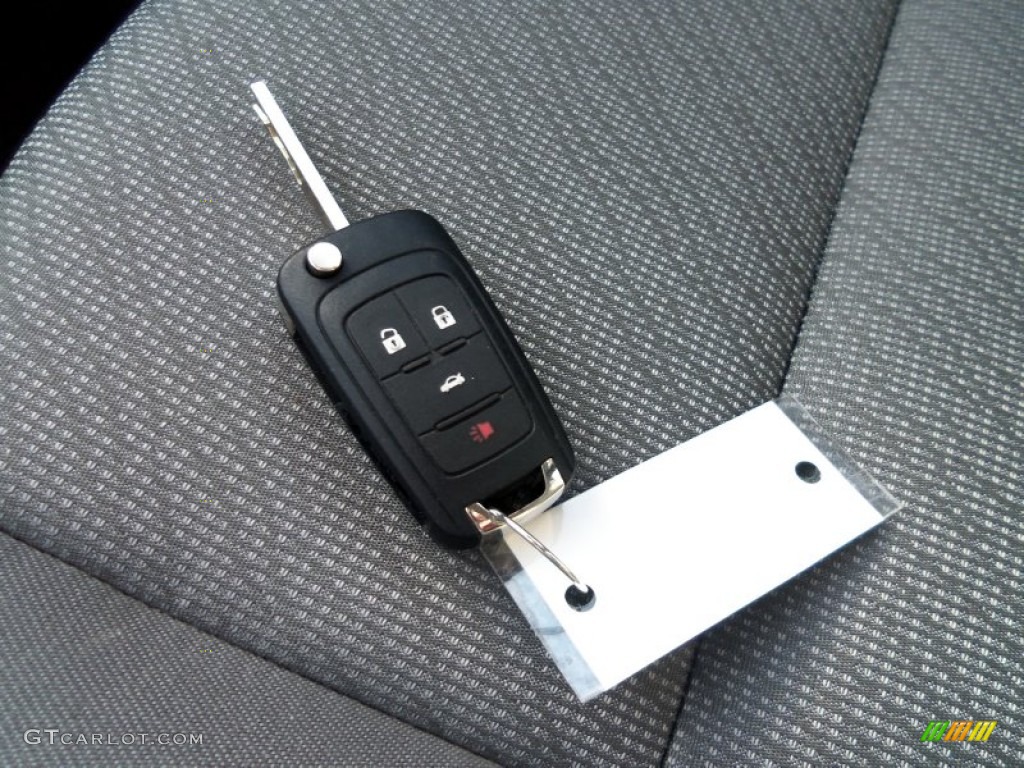 2013 Chevrolet Malibu LS Keys Photos