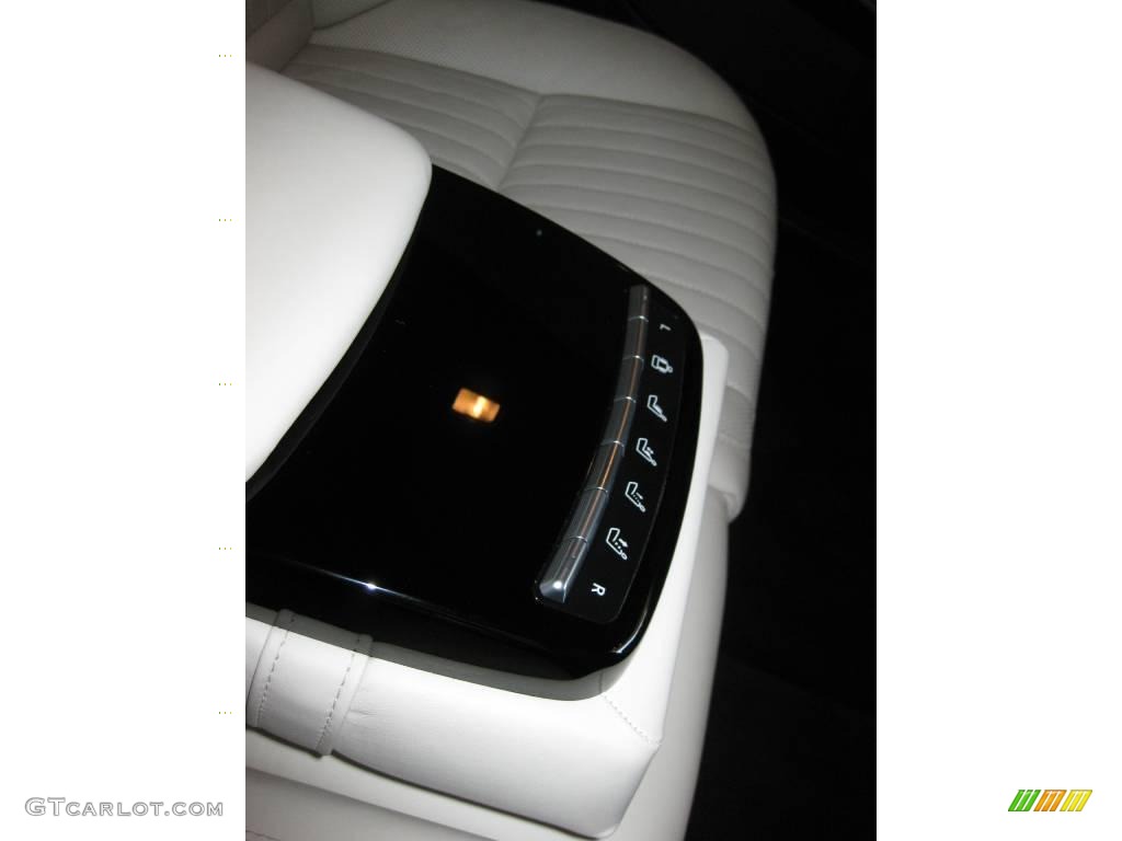 2007 S 600 Sedan - designo Mystic White / designo Porcelain Beige photo #38