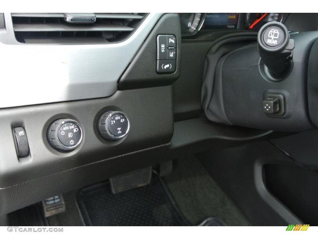 2015 GMC Yukon XL SLT 4WD Controls Photo #92258864