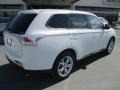 Diamond White Pearl - Outlander SE S-AWC Photo No. 8
