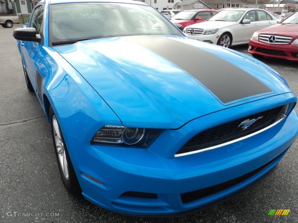 2013 Mustang V6 Coupe - Grabber Blue / Charcoal Black photo #2