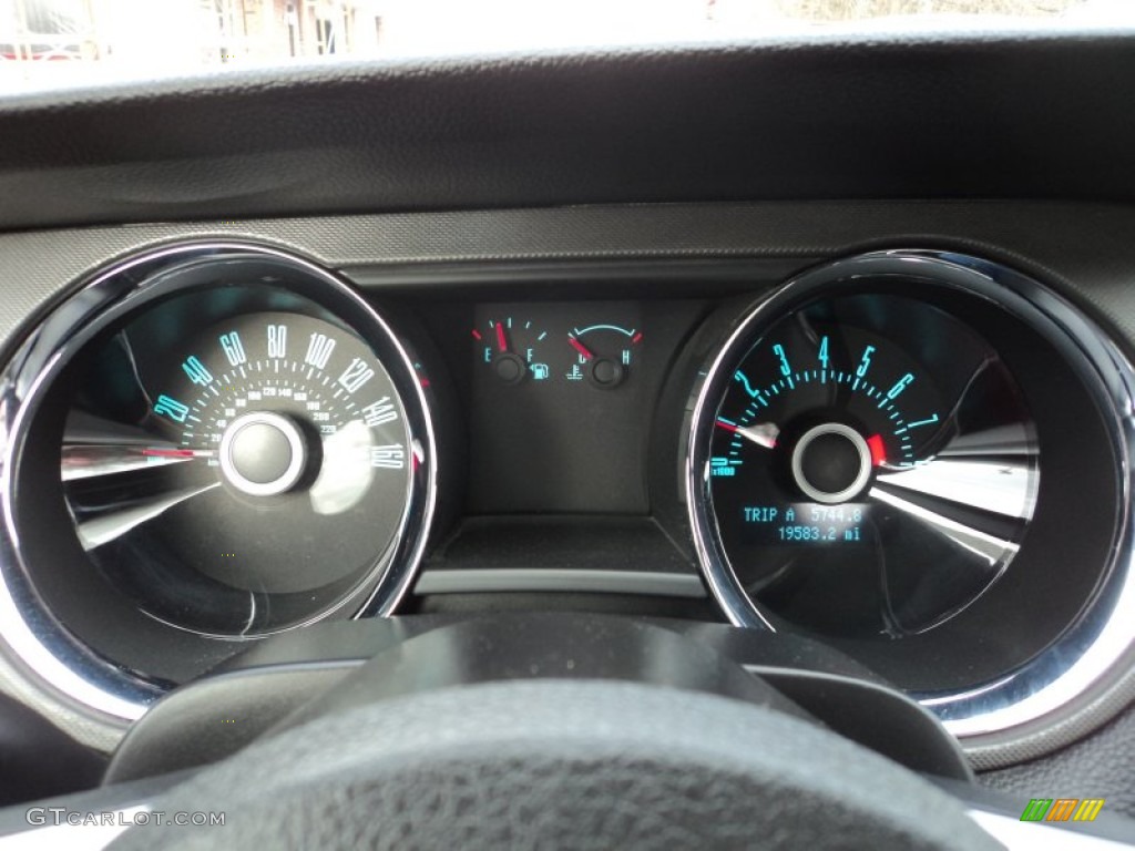 2013 Mustang V6 Coupe - Grabber Blue / Charcoal Black photo #7