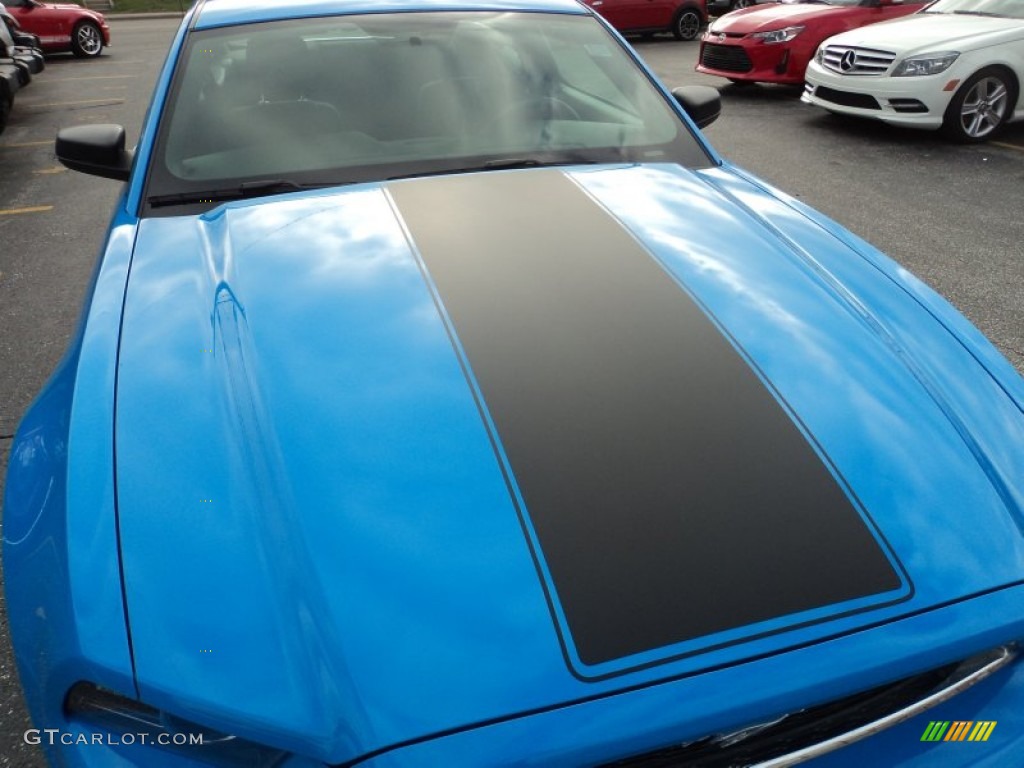 2013 Mustang V6 Coupe - Grabber Blue / Charcoal Black photo #23