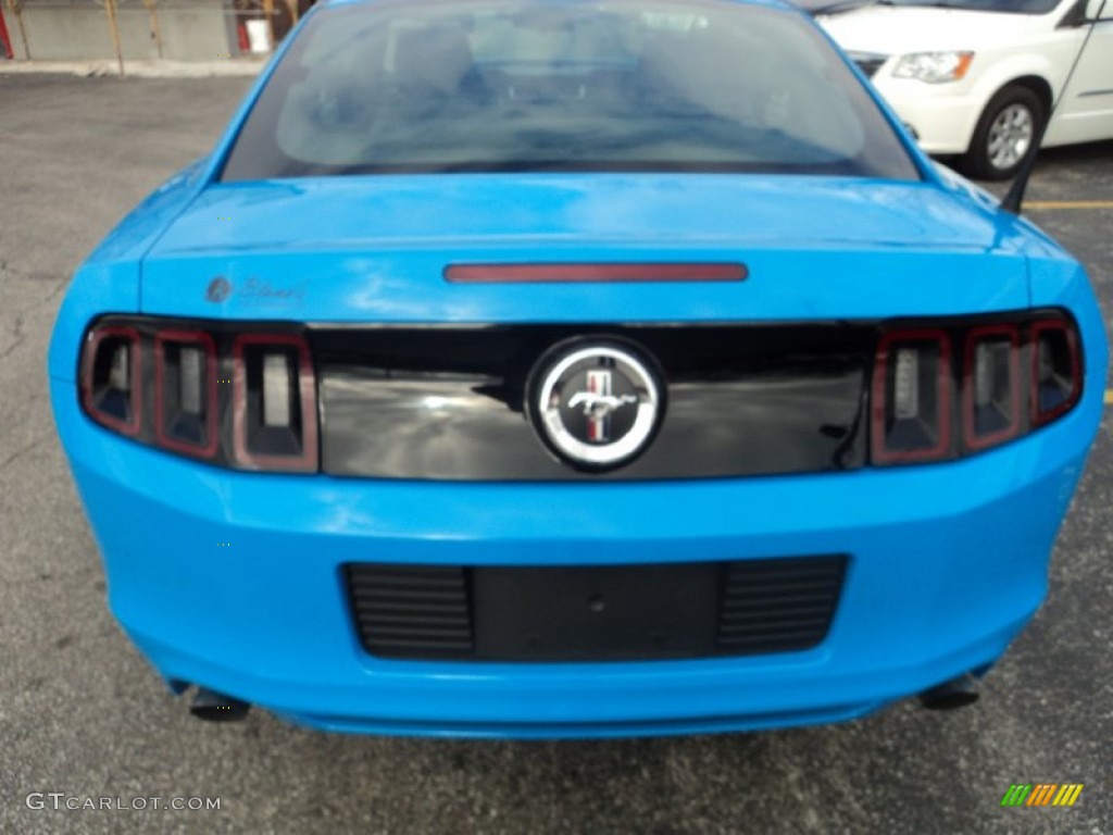 2013 Mustang V6 Coupe - Grabber Blue / Charcoal Black photo #25