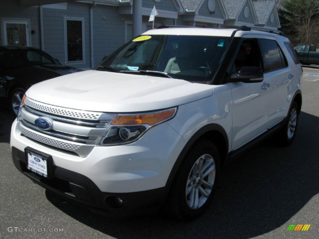 2011 Explorer XLT 4WD - White Platinum Tri-Coat / Medium Light Stone photo #3