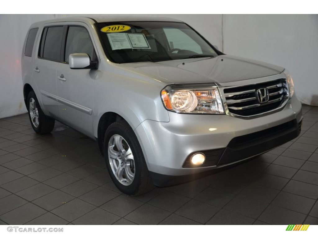 Alabaster Silver Metallic Honda Pilot