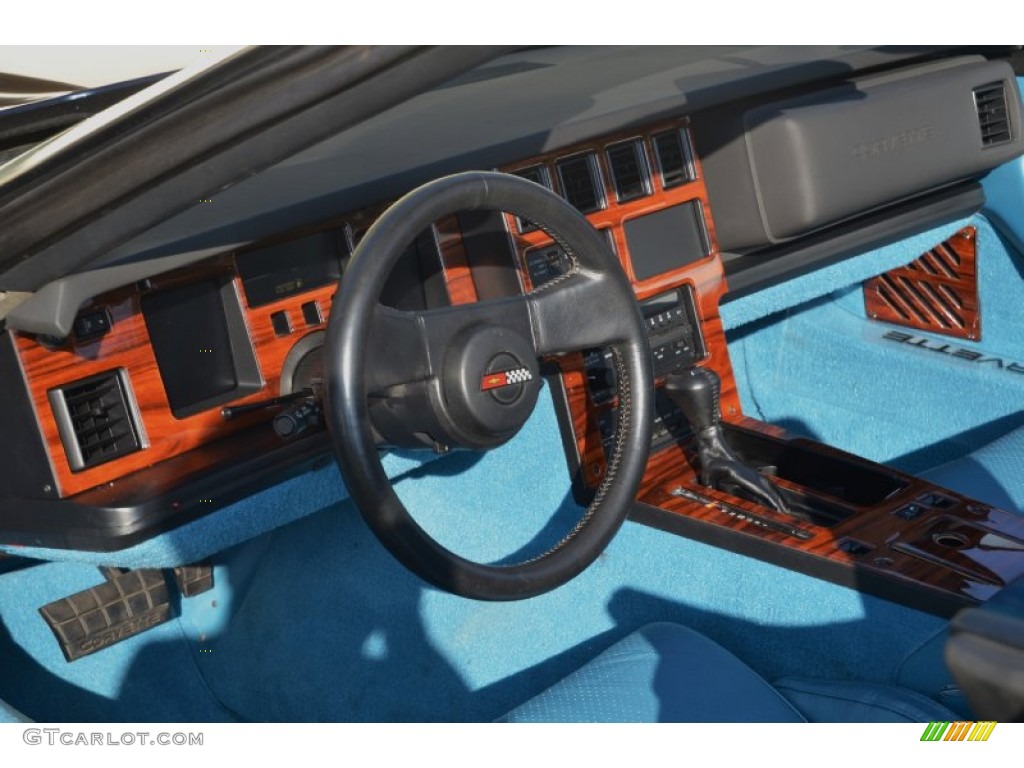 1988 Corvette Convertible - Dark Blue Metallic / Blue photo #17