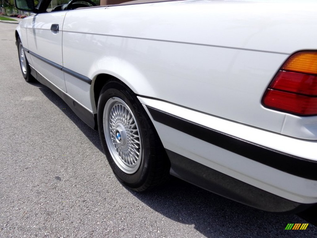 1994 3 Series 325i Convertible - Alpine White / Beige photo #13