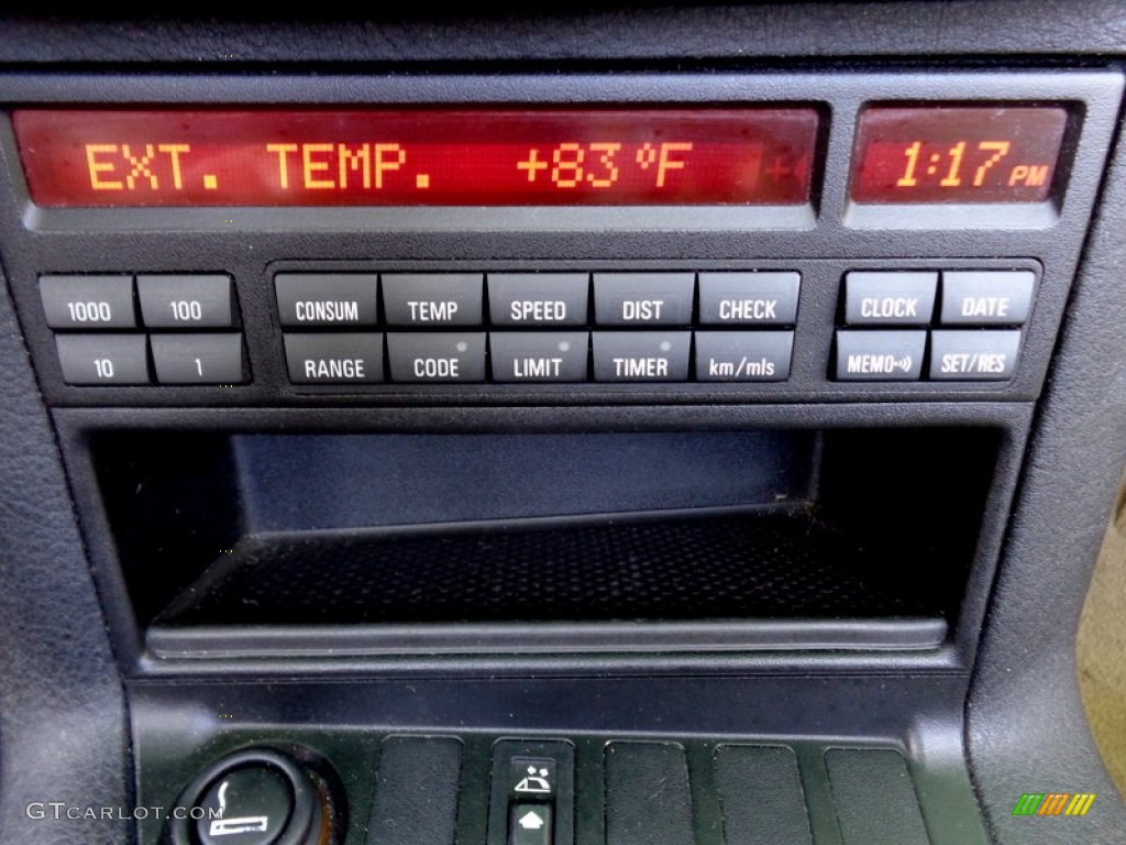 1994 BMW 3 Series 325i Convertible Controls Photo #92271094