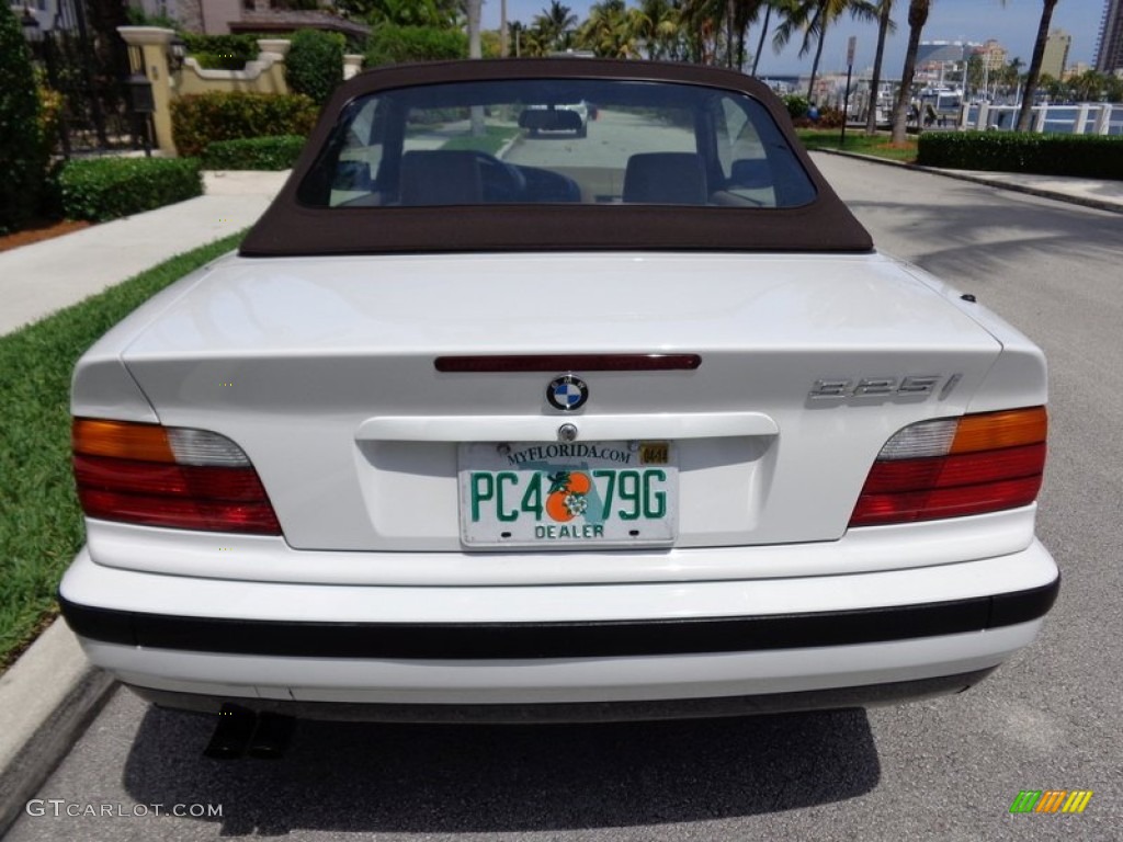 1994 3 Series 325i Convertible - Alpine White / Beige photo #43