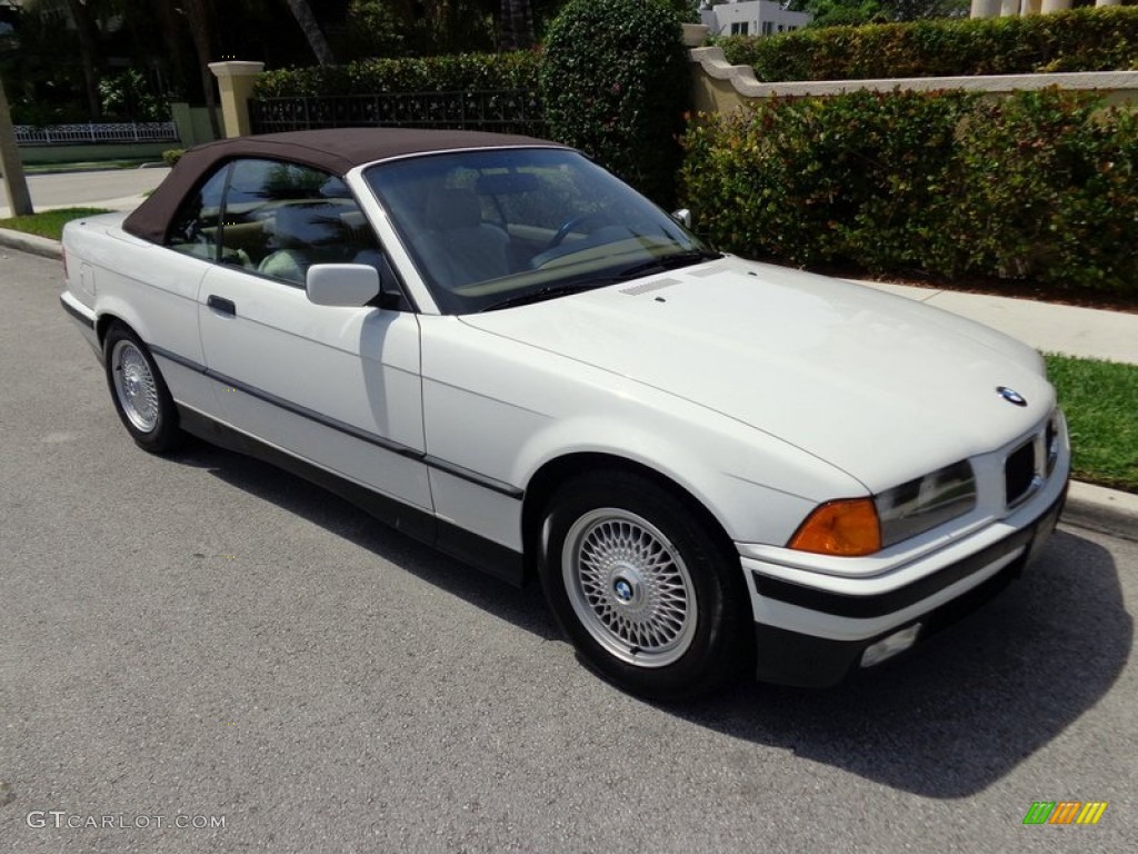 1994 3 Series 325i Convertible - Alpine White / Beige photo #49