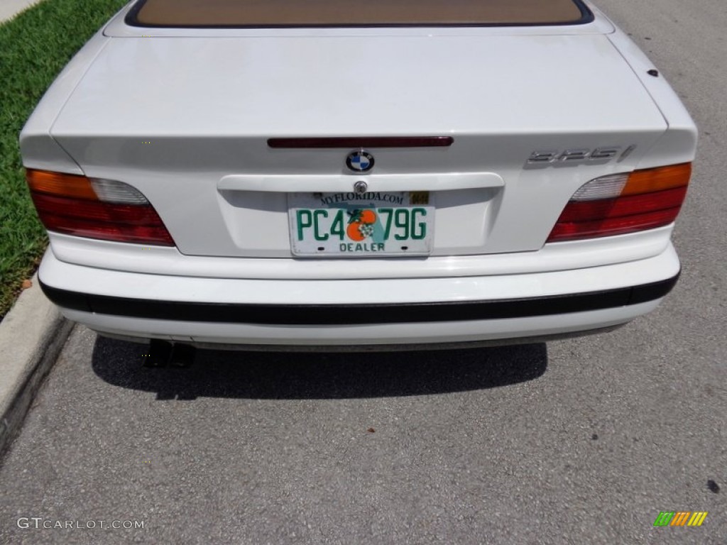 1994 3 Series 325i Convertible - Alpine White / Beige photo #63