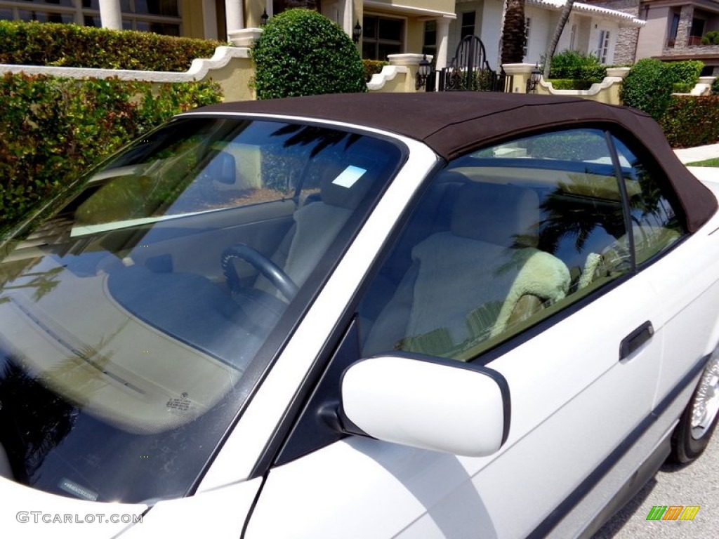 1994 3 Series 325i Convertible - Alpine White / Beige photo #67