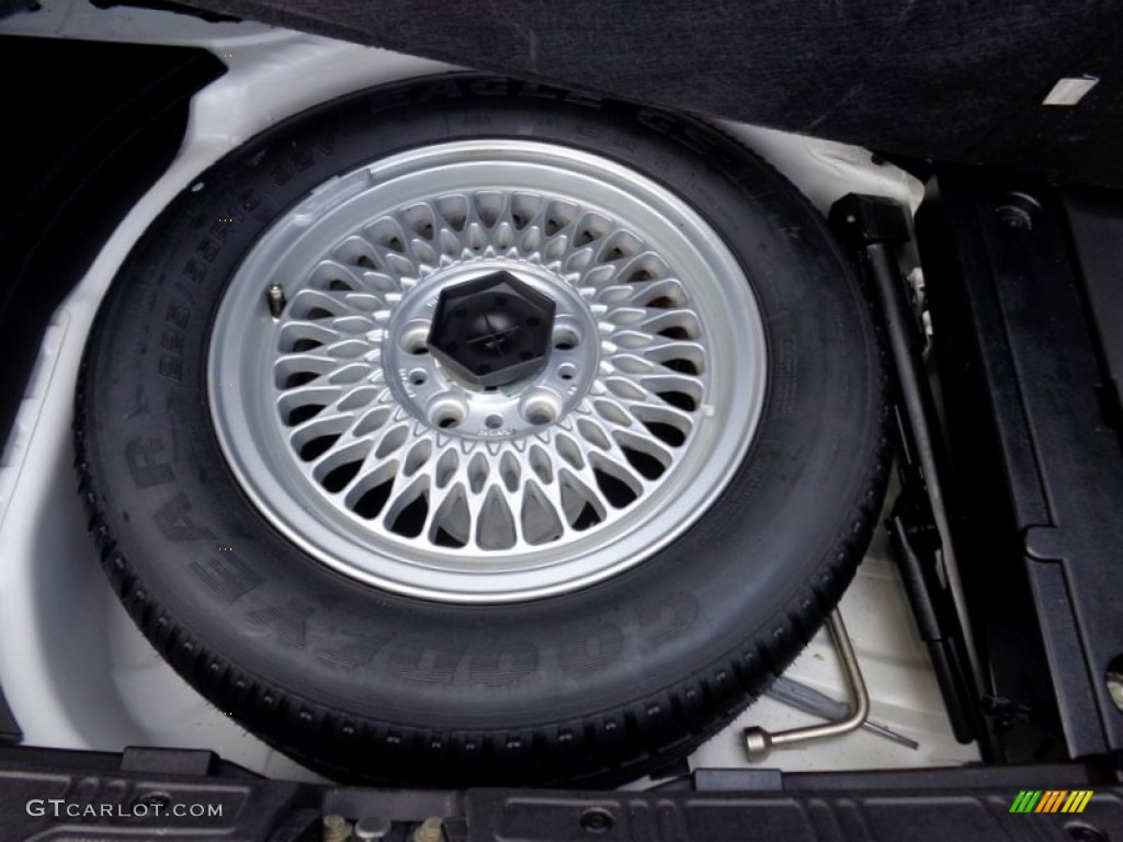 1994 BMW 3 Series 325i Convertible Wheel Photo #92272714