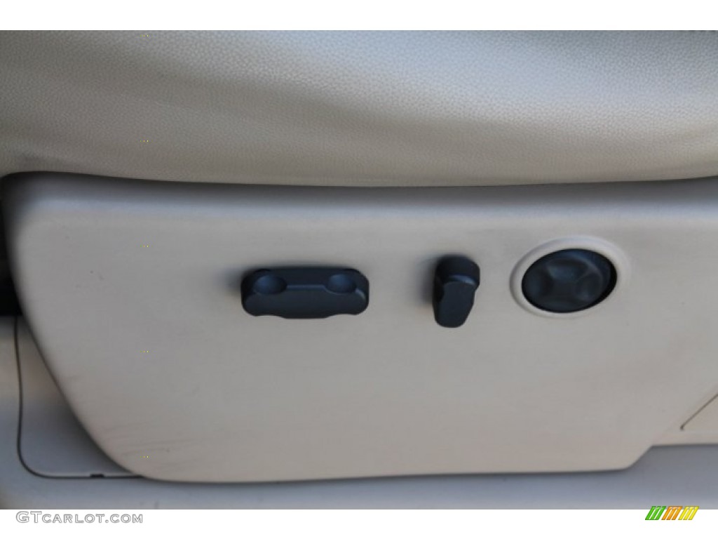 2008 Silverado 3500HD LTZ Crew Cab 4x4 - Desert Brown Metallic / Light Titanium/Ebony photo #15