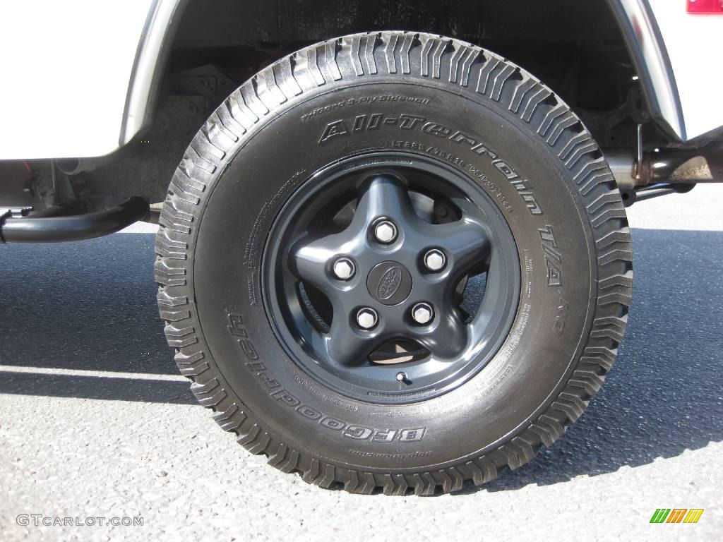 1997 Defender 90 Soft Top - Alpine White / Charcoal Twill photo #10
