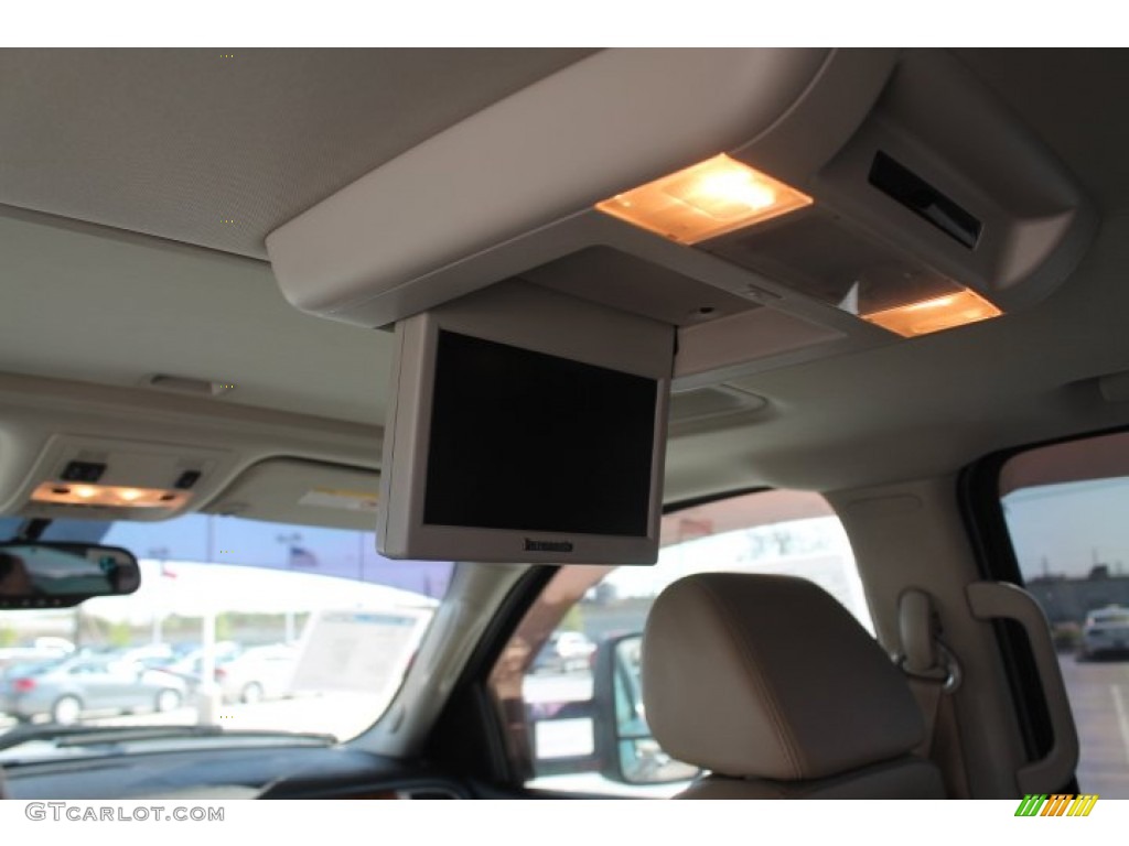 2008 Silverado 3500HD LTZ Crew Cab 4x4 - Desert Brown Metallic / Light Titanium/Ebony photo #31