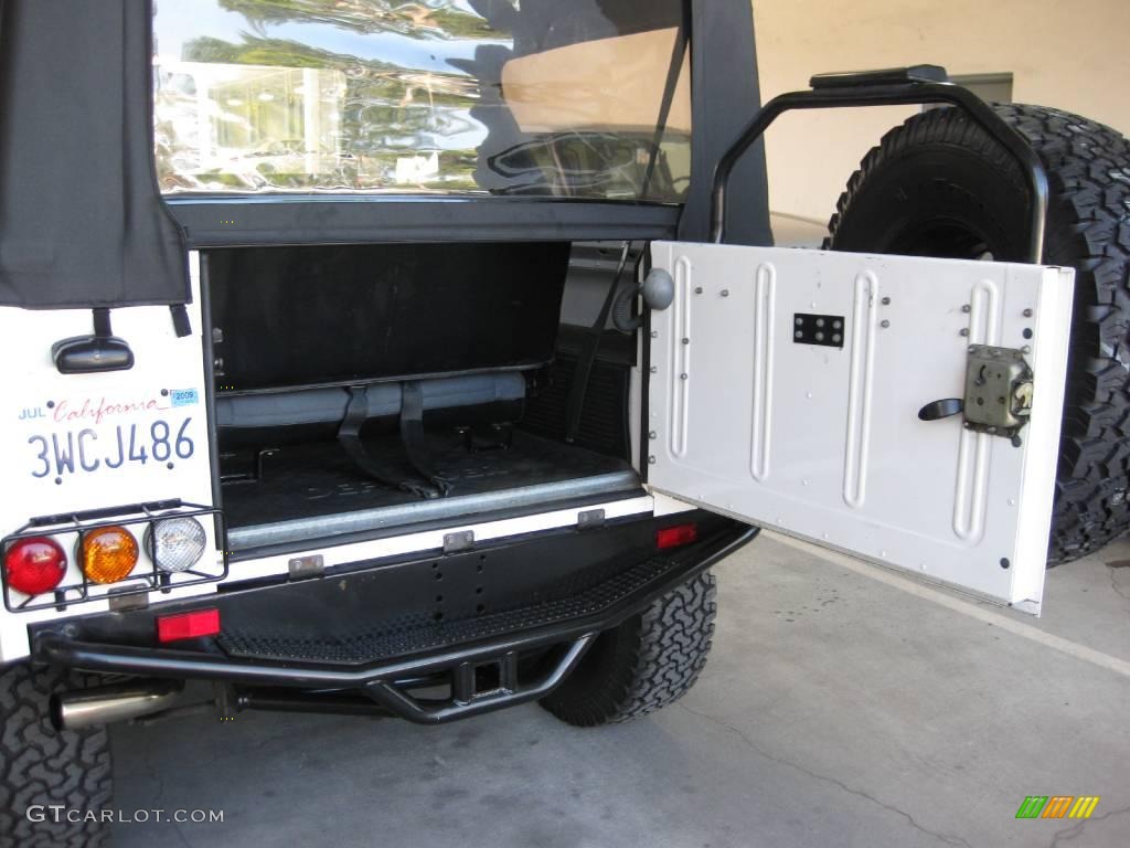 1997 Defender 90 Soft Top - Alpine White / Charcoal Twill photo #18