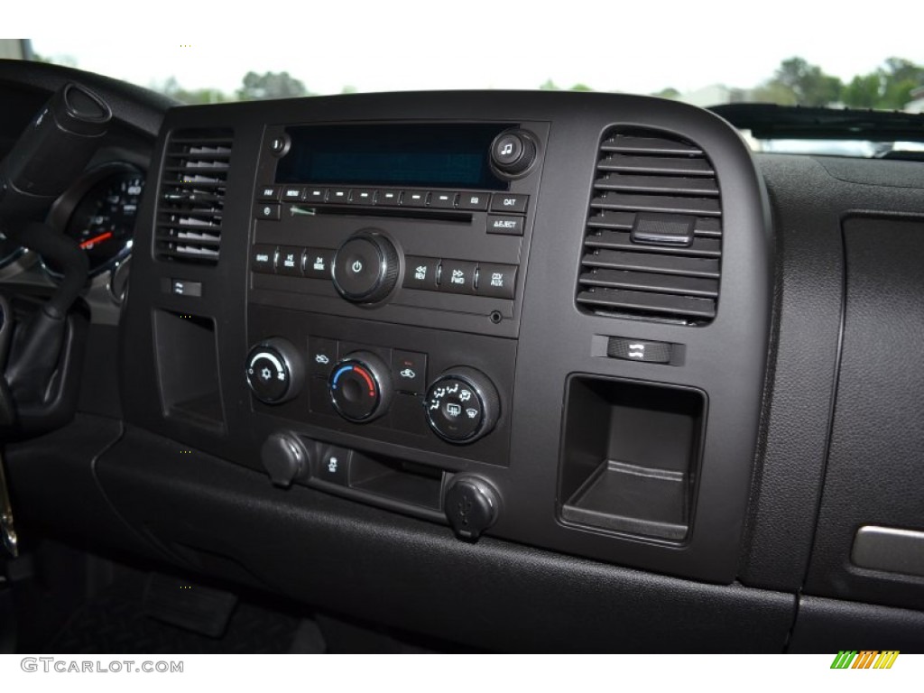 2013 Chevrolet Silverado 1500 LT Regular Cab Controls Photos