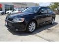 Black - Jetta SE Sedan Photo No. 1