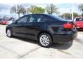 Black - Jetta SE Sedan Photo No. 3