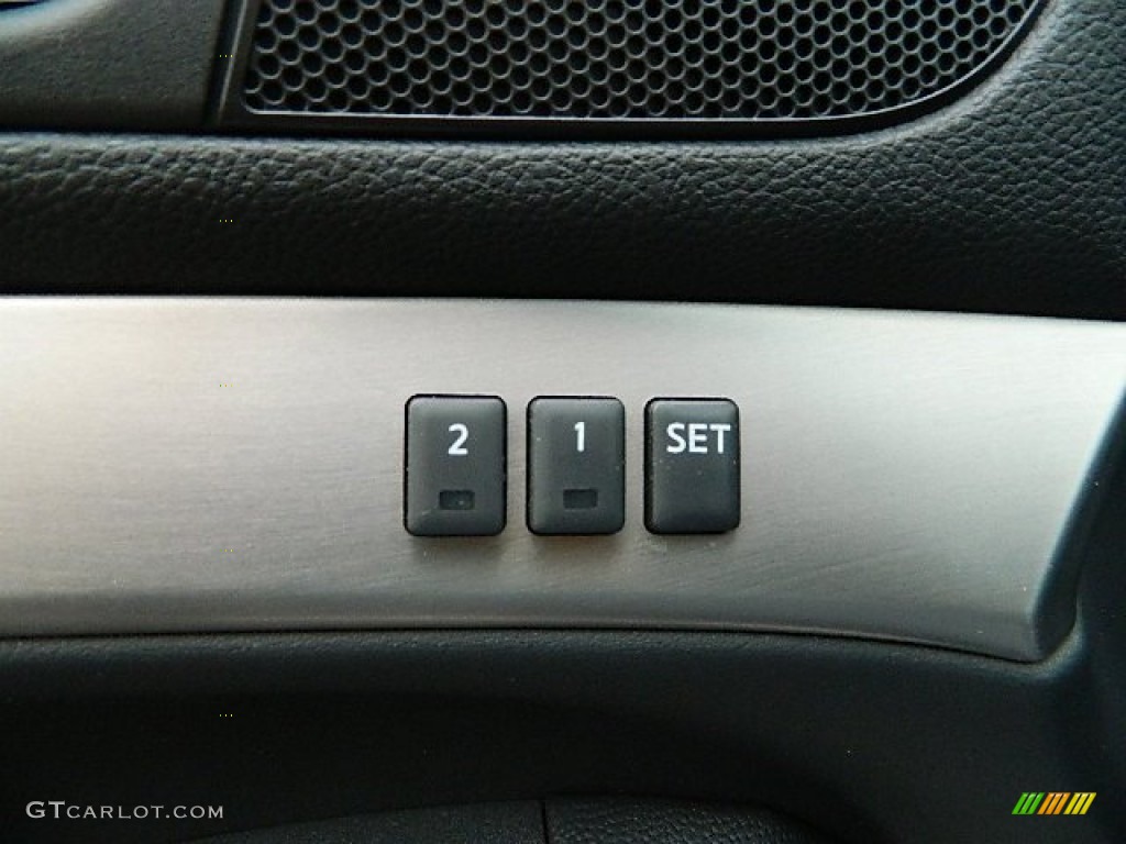 2012 Infiniti G 37 x S Sport AWD Sedan Controls Photos