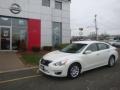 Pearl White - Altima 2.5 S Photo No. 28
