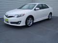 Super White - Camry SE Photo No. 7