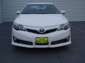 Super White - Camry SE Photo No. 8