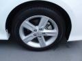 Super White - Camry SE Photo No. 16