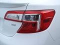 Super White - Camry SE Photo No. 17