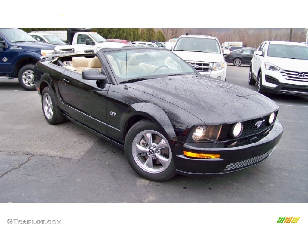 2006 Mustang GT Premium Convertible - Black / Light Parchment photo #3