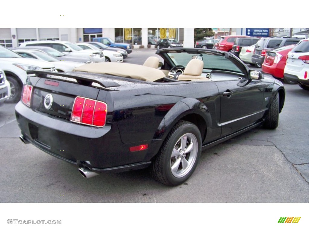 2006 Mustang GT Premium Convertible - Black / Light Parchment photo #5