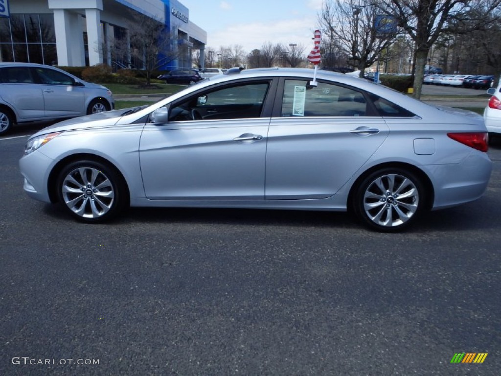 2011 Sonata SE - Radiant Silver / Gray photo #6