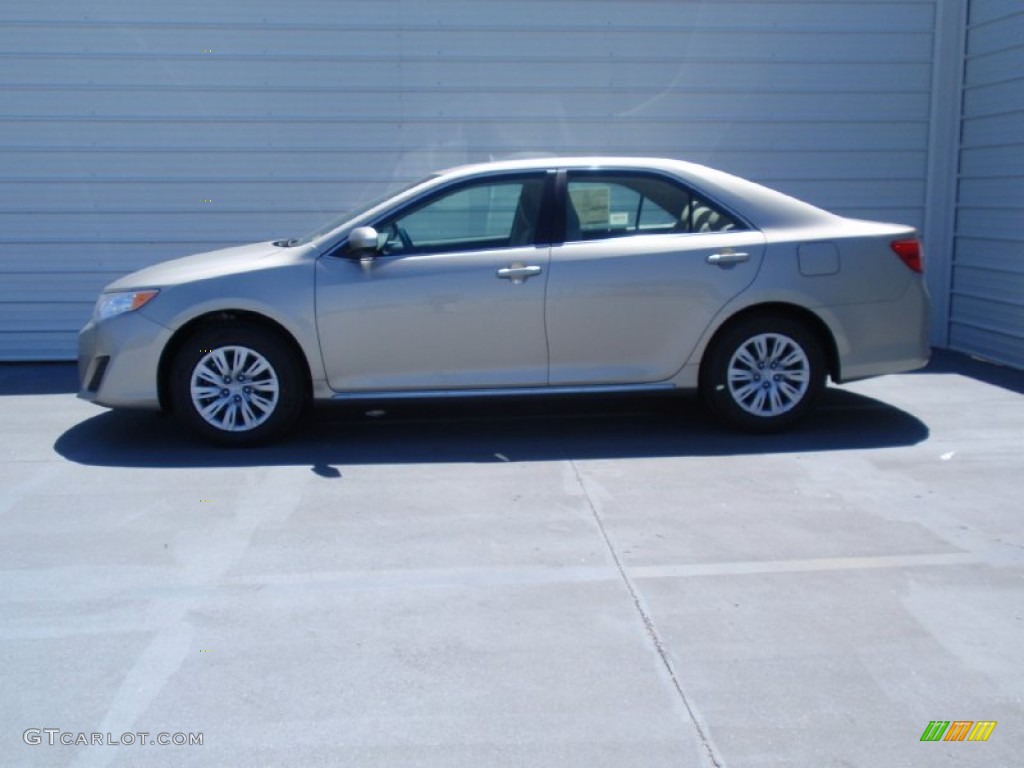 2014 Camry LE - Champagne Mica / Ivory photo #6