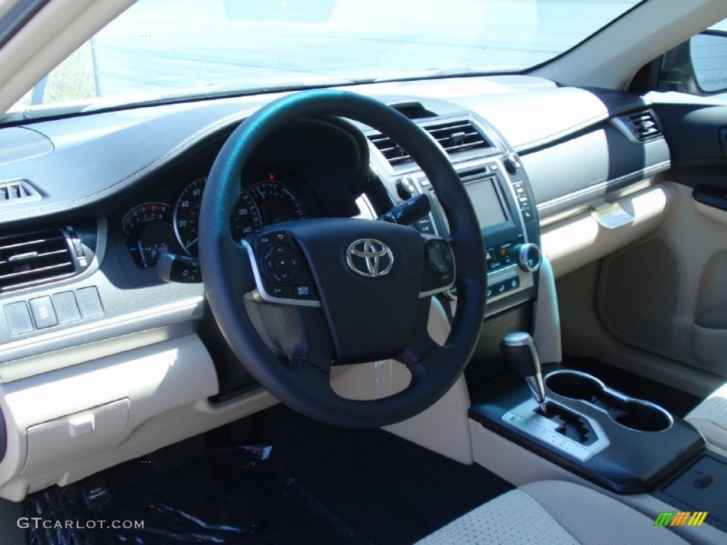 2014 Camry LE - Champagne Mica / Ivory photo #24