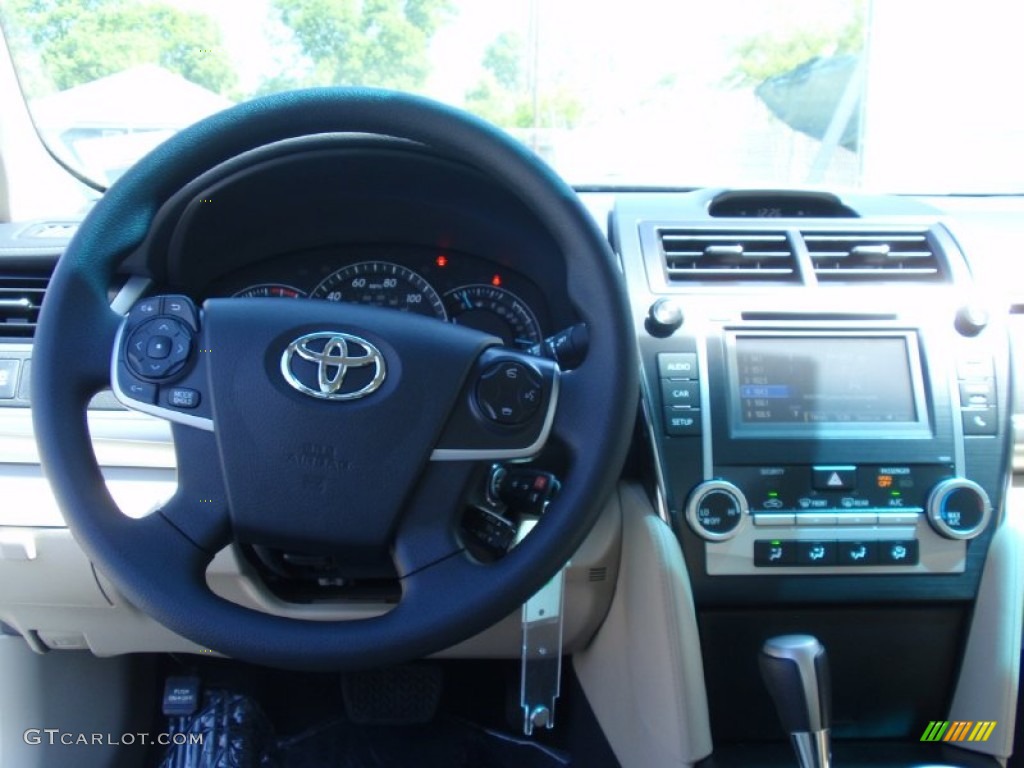 2014 Camry LE - Champagne Mica / Ivory photo #27