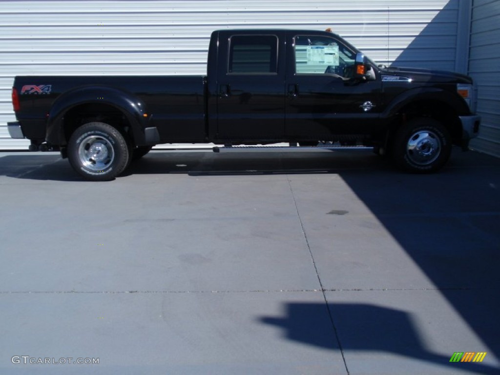 2014 F350 Super Duty Lariat Crew Cab 4x4 Dually - Tuxedo Black Metallic / Black photo #3