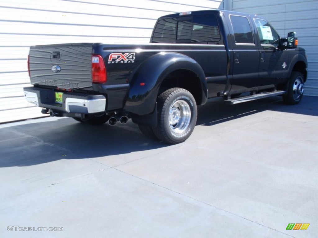 2014 F350 Super Duty Lariat Crew Cab 4x4 Dually - Tuxedo Black Metallic / Black photo #4
